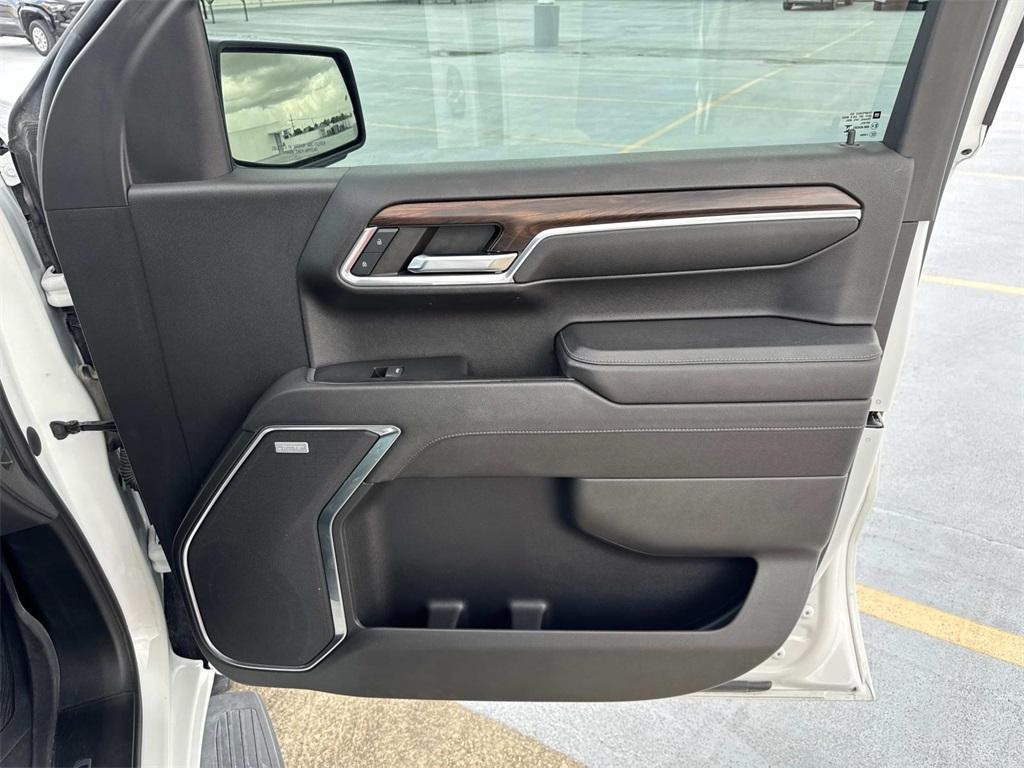 used 2023 GMC Sierra 1500 car, priced at $40,533