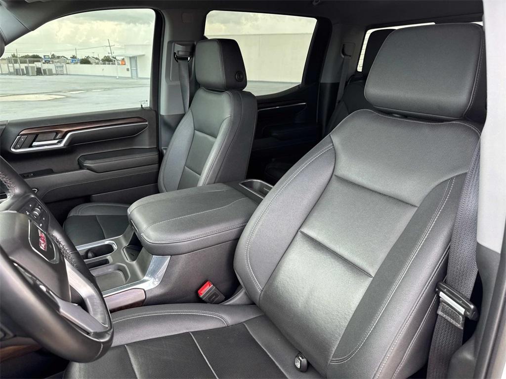 used 2023 GMC Sierra 1500 car, priced at $40,533