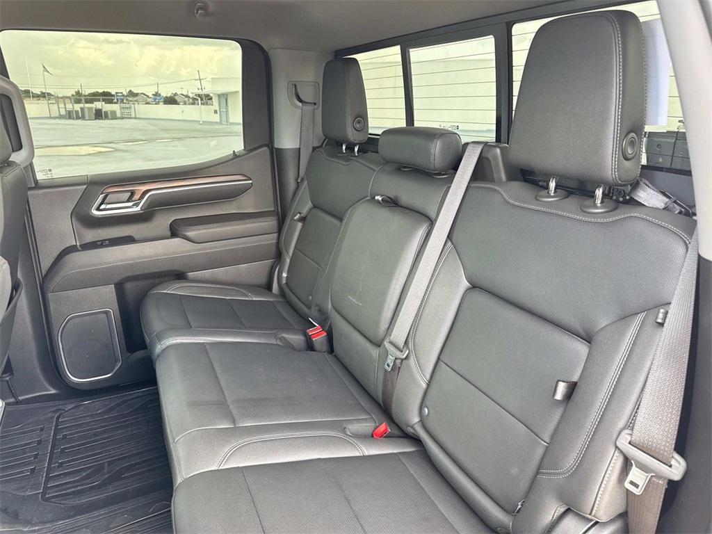 used 2023 GMC Sierra 1500 car, priced at $40,533