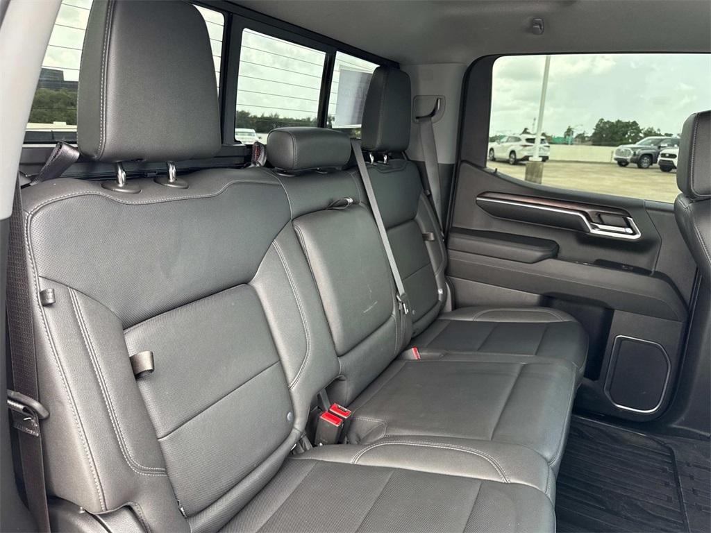 used 2023 GMC Sierra 1500 car, priced at $40,533