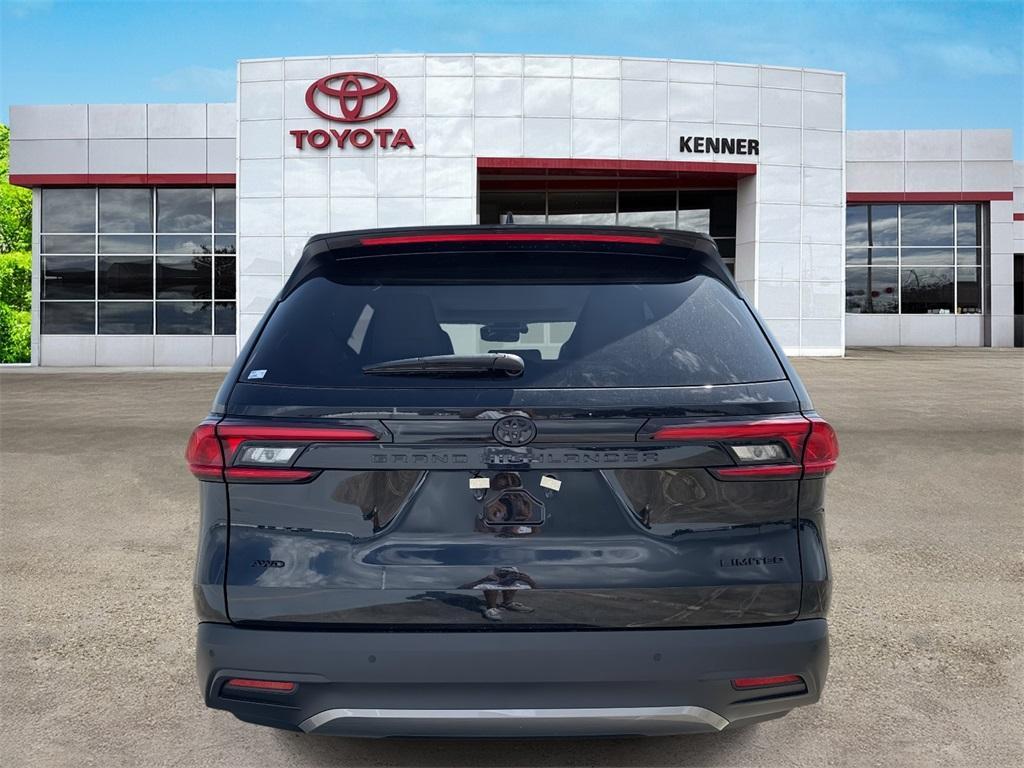 new 2025 Toyota Grand Highlander car