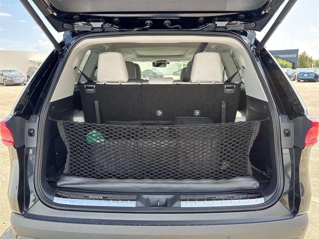 new 2025 Toyota Grand Highlander car