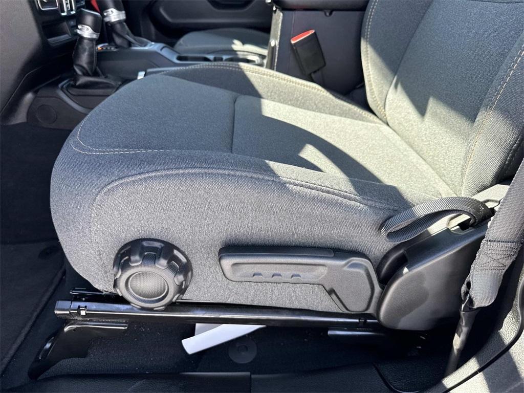 used 2025 Jeep Gladiator car, priced at $39,997