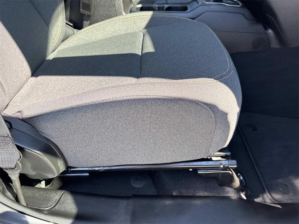 used 2025 Jeep Gladiator car, priced at $39,997