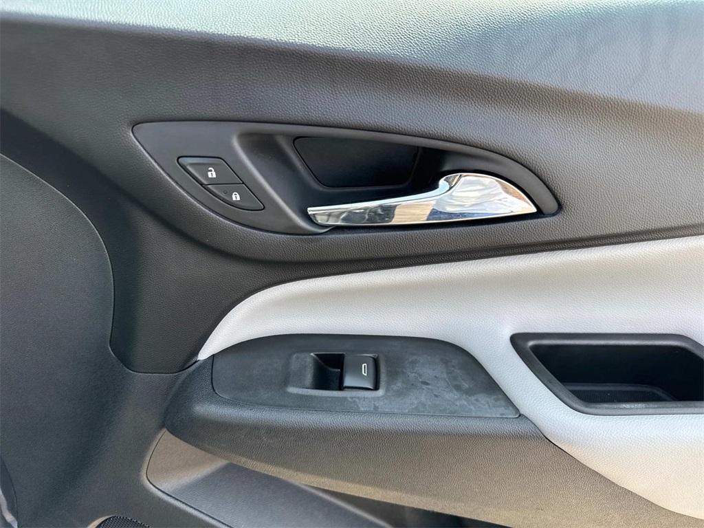 used 2022 Chevrolet Equinox car, priced at $21,495