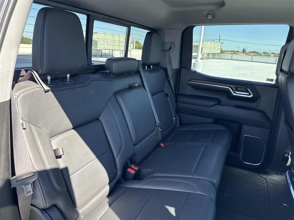 used 2023 GMC Sierra 1500 car, priced at $44,895