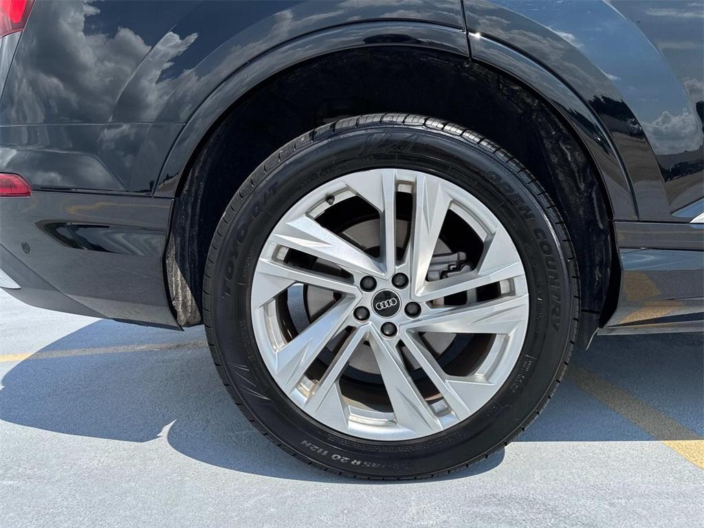 used 2021 Audi Q7 car, priced at $31,752