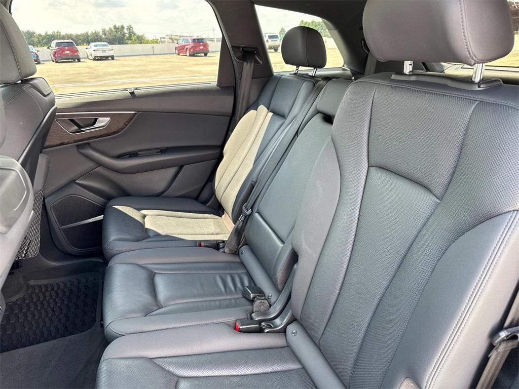 used 2021 Audi Q7 car, priced at $31,752