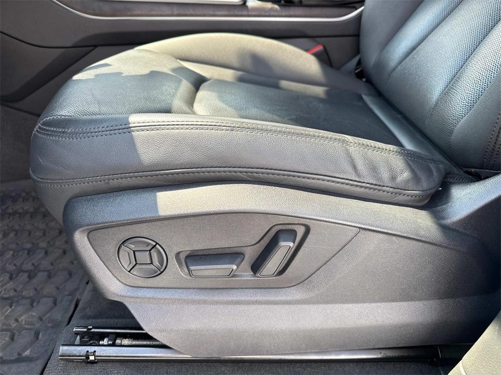 used 2021 Audi Q7 car, priced at $31,752