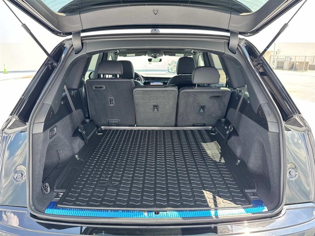 used 2021 Audi Q7 car, priced at $31,752