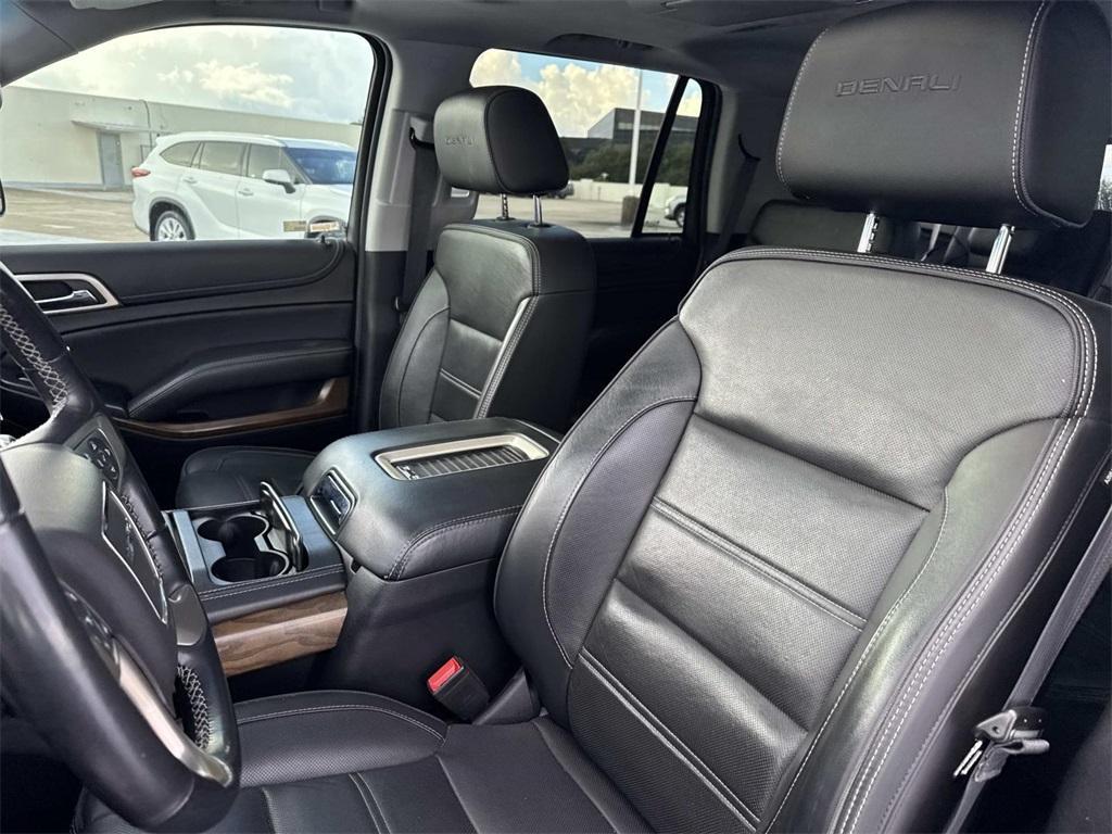 used 2019 GMC Yukon car, priced at $30,899