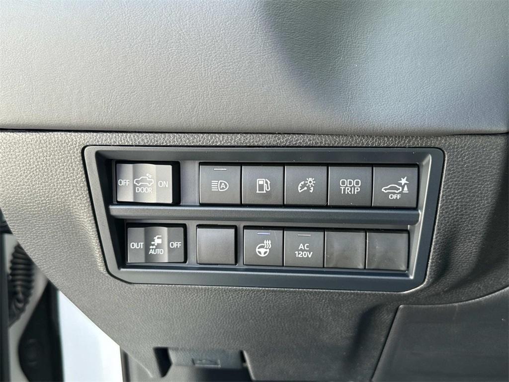 new 2025 Toyota Tundra Hybrid car, priced at $76,454