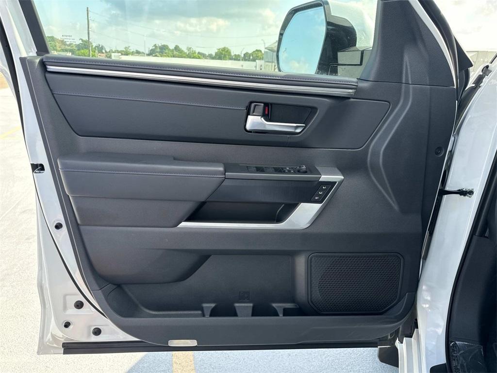 new 2025 Toyota Tundra Hybrid car, priced at $76,454