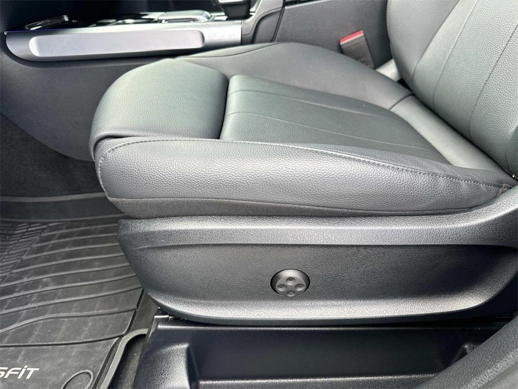 used 2023 Mercedes-Benz GLB 250 car, priced at $32,748