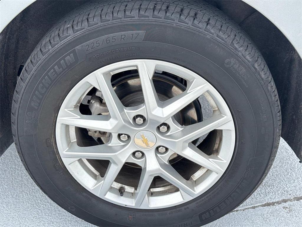used 2023 Chevrolet Equinox car, priced at $22,995