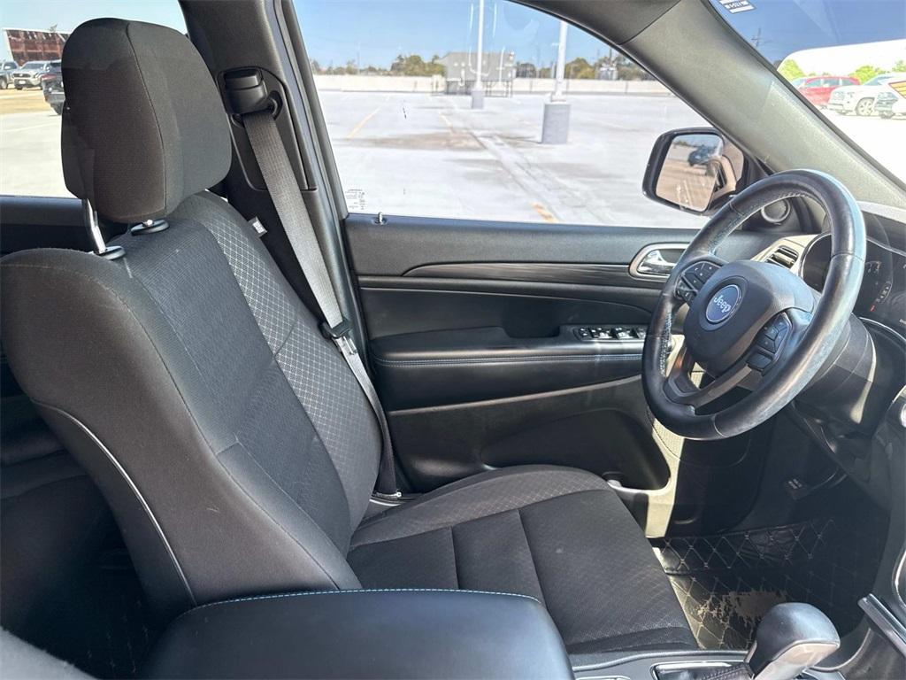 used 2020 Jeep Grand Cherokee car, priced at $23,395