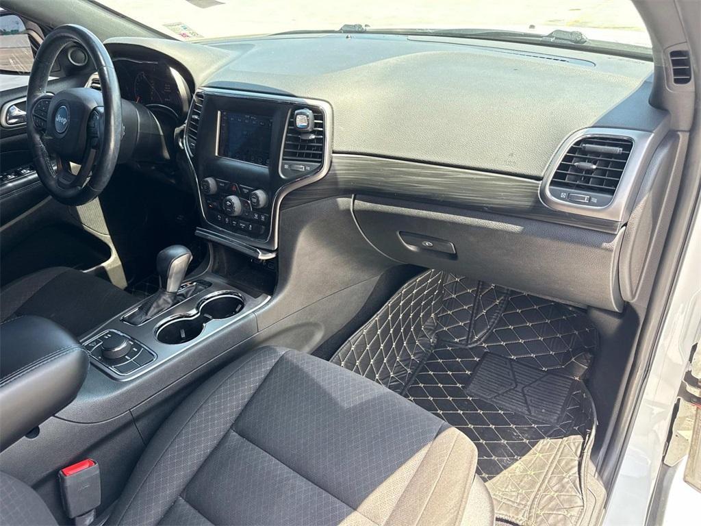 used 2020 Jeep Grand Cherokee car, priced at $23,395