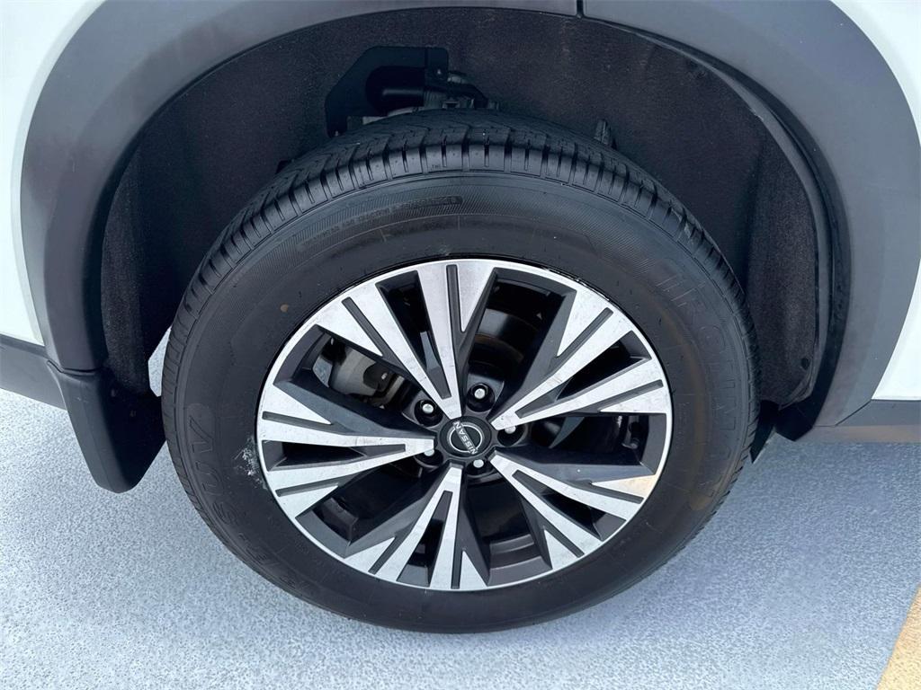used 2023 Nissan Rogue car, priced at $23,401