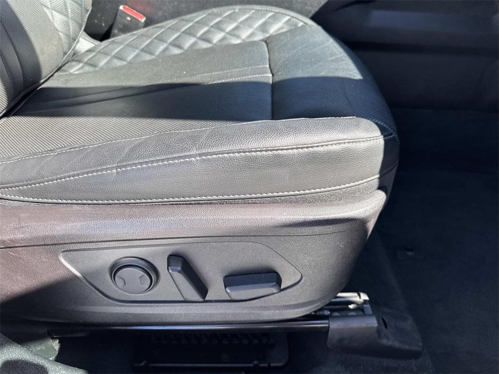 used 2022 Kia Sorento car, priced at $28,995