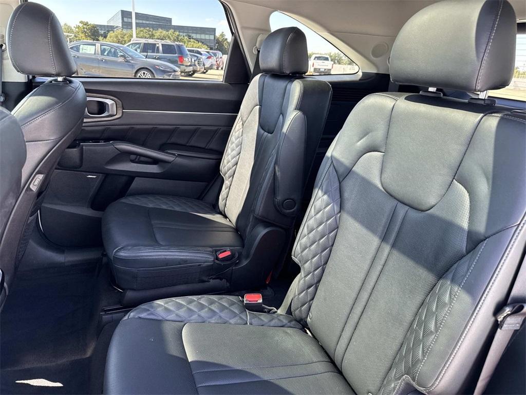 used 2022 Kia Sorento car, priced at $28,995