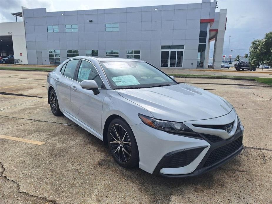 used 2024 Toyota Camry Hybrid car, priced at $33,895