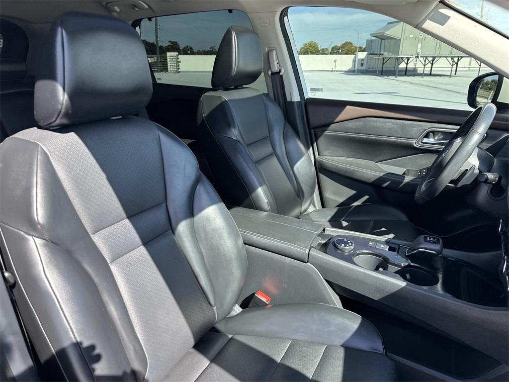 used 2021 Nissan Rogue car, priced at $22,363