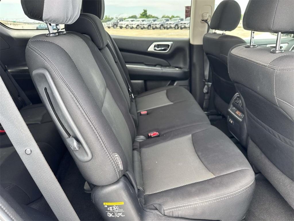 used 2020 Nissan Pathfinder car, priced at $18,900