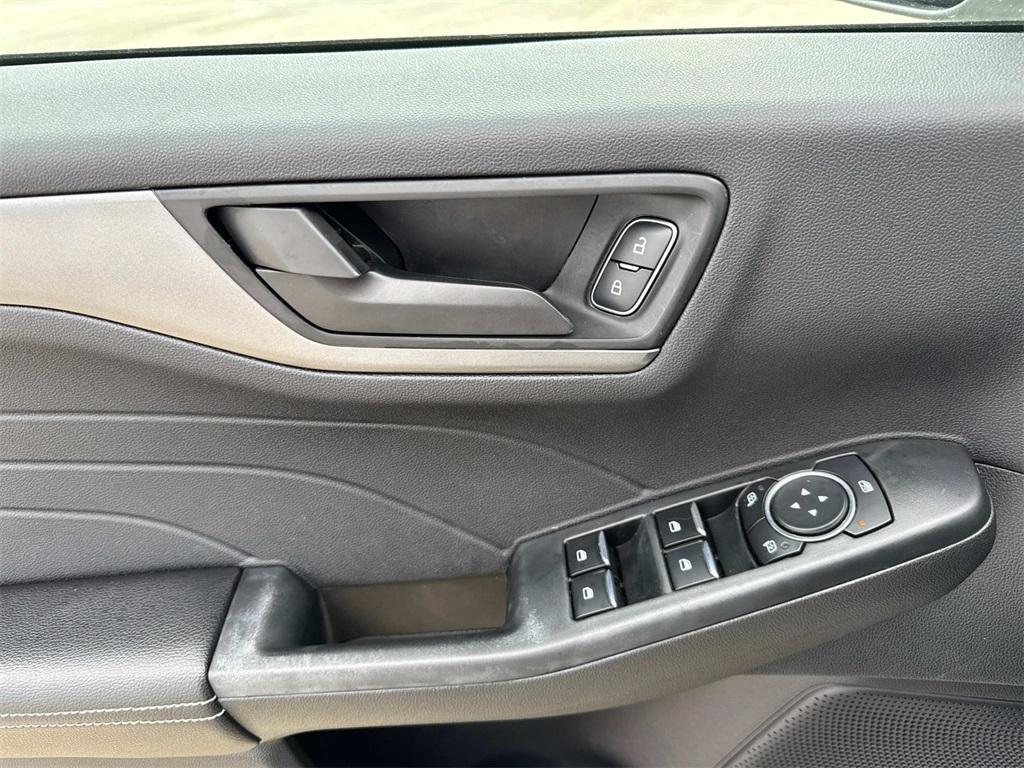 used 2023 Ford Escape car, priced at $21,116