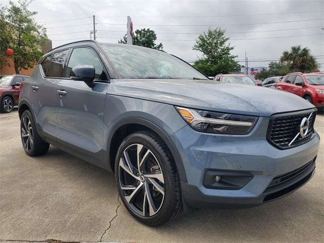 used 2020 Volvo XC40 car, priced at $26,725