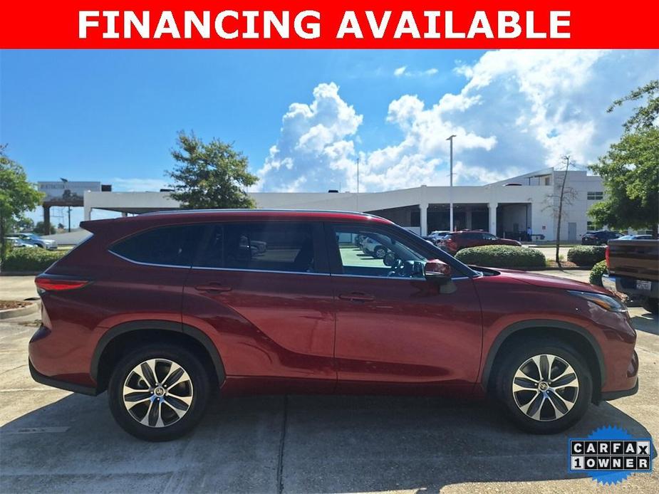 used 2023 Toyota Highlander car, priced at $37,950