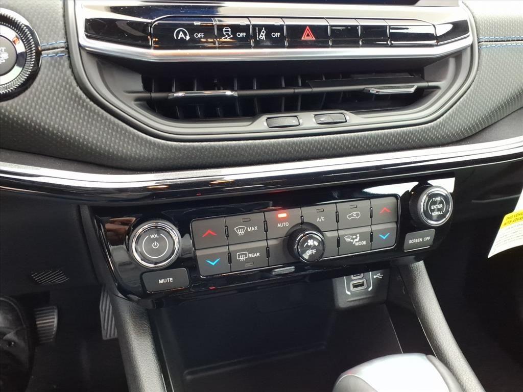 new 2026 Jeep Compass car, priced at $35,103