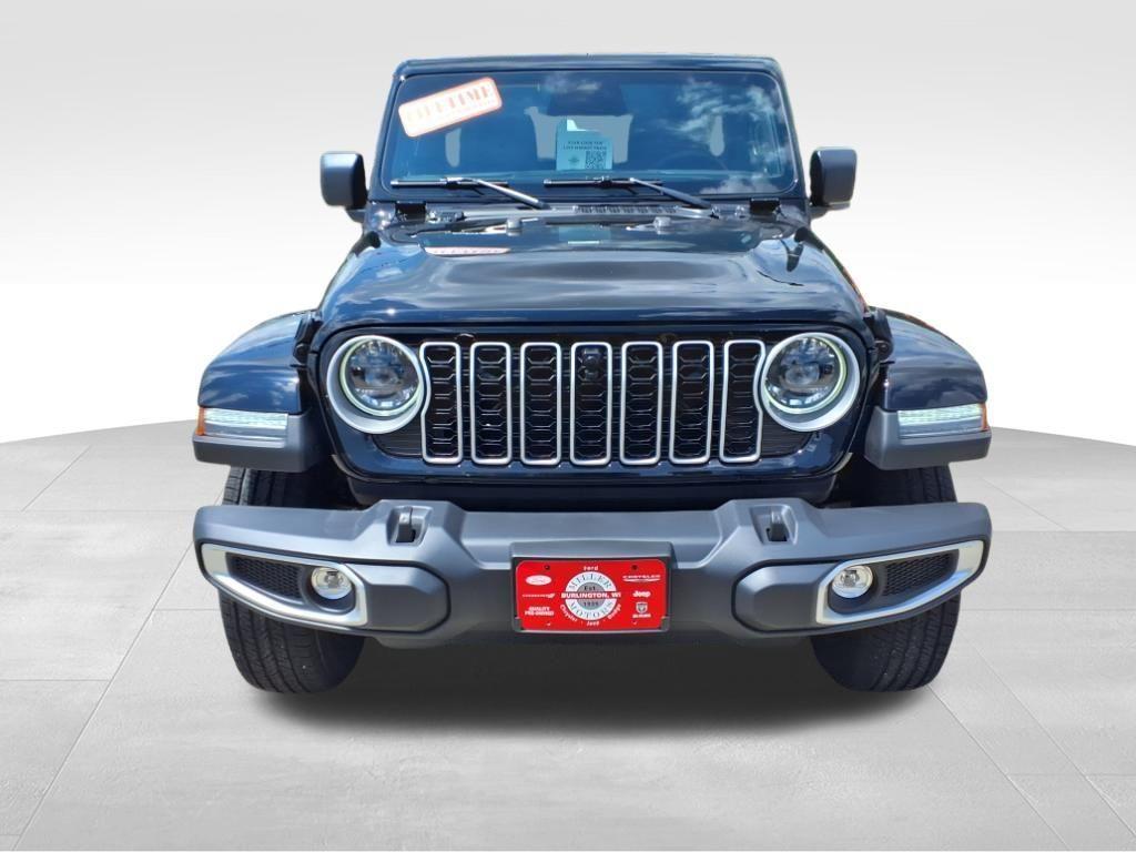 new 2025 Jeep Wrangler car, priced at $52,354