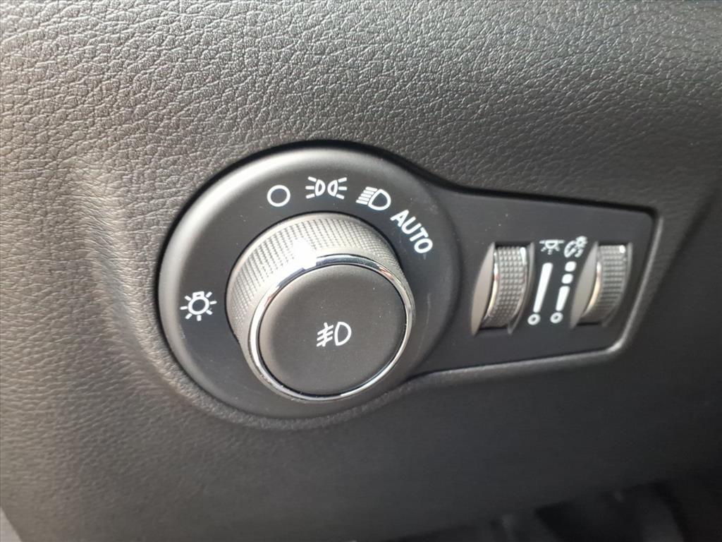 new 2026 Jeep Compass car, priced at $33,921