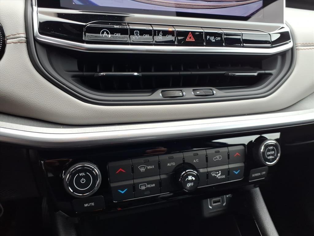 new 2026 Jeep Compass car, priced at $33,921