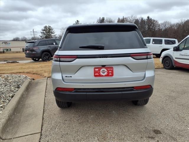 new 2025 Jeep Grand Cherokee car, priced at $45,383