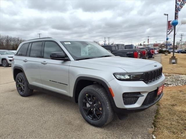 new 2025 Jeep Grand Cherokee car, priced at $45,383