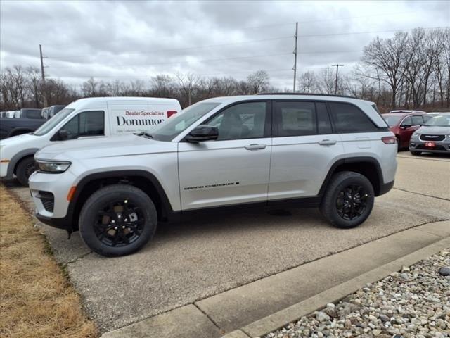 new 2025 Jeep Grand Cherokee car, priced at $45,383