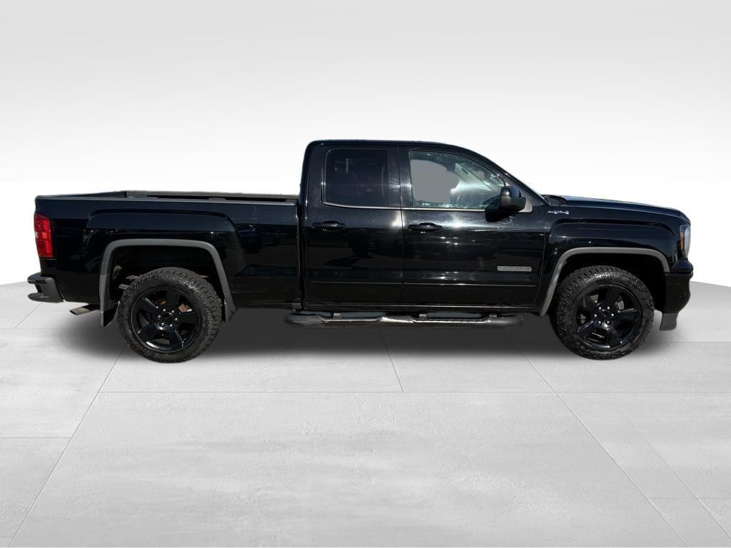 used 2018 GMC Sierra 1500 car, priced at $21,995