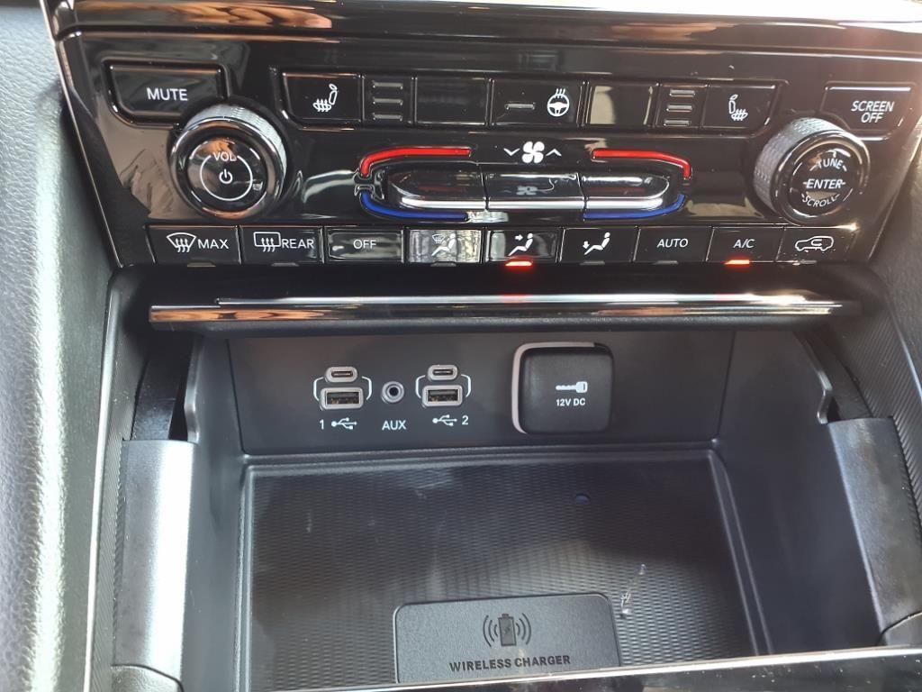 new 2025 Jeep Grand Cherokee L car, priced at $41,960