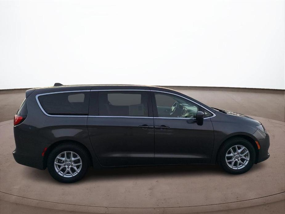 used 2017 Chrysler Pacifica car, priced at $15,150