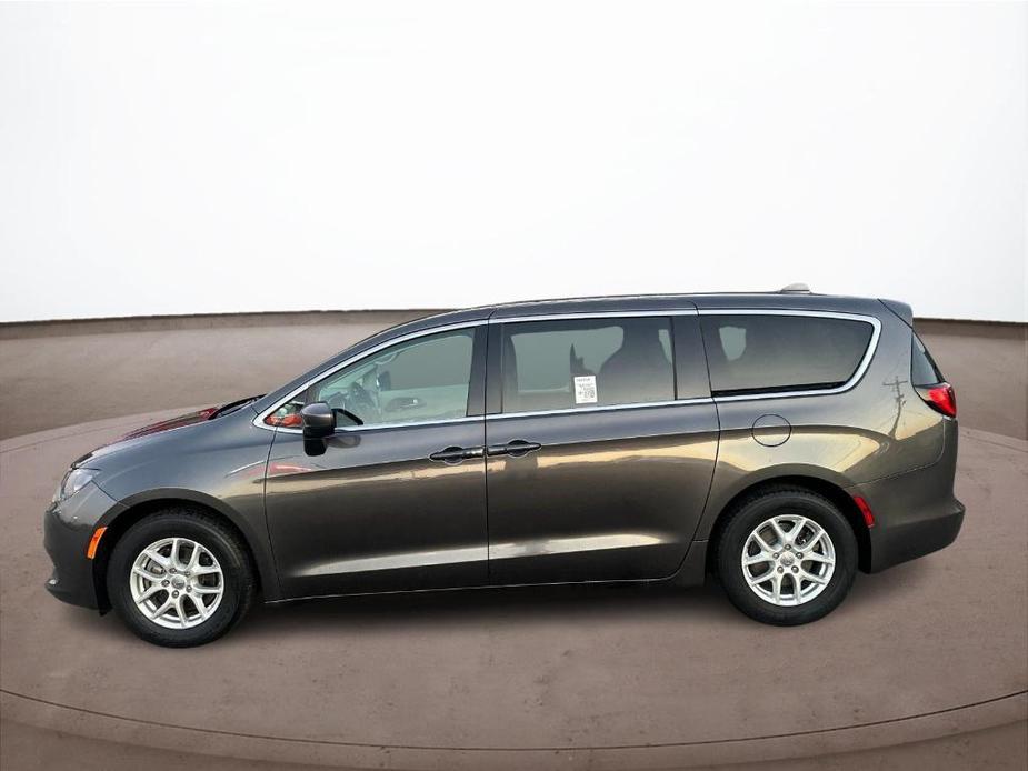 used 2017 Chrysler Pacifica car, priced at $15,150