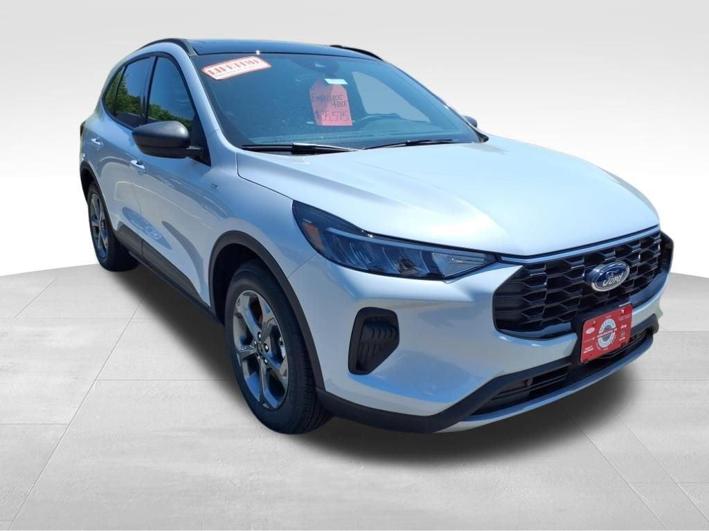 new 2025 Ford Escape car, priced at $32,800
