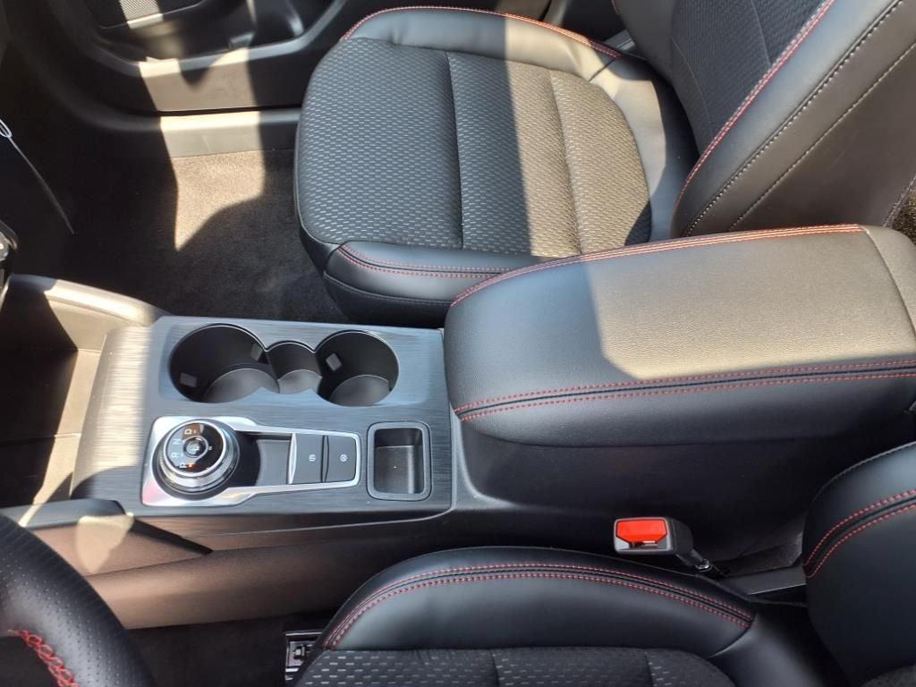 new 2025 Ford Escape car, priced at $32,800