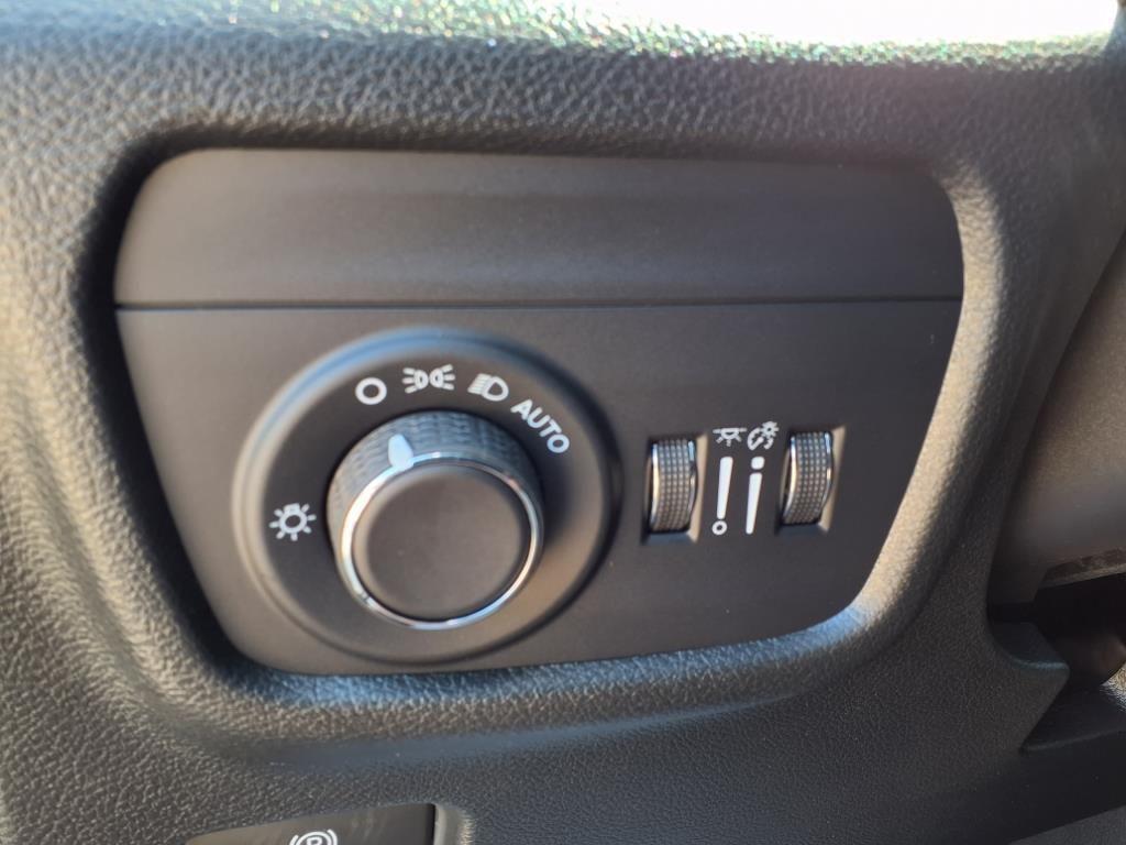 new 2025 Jeep Grand Cherokee L car, priced at $42,960