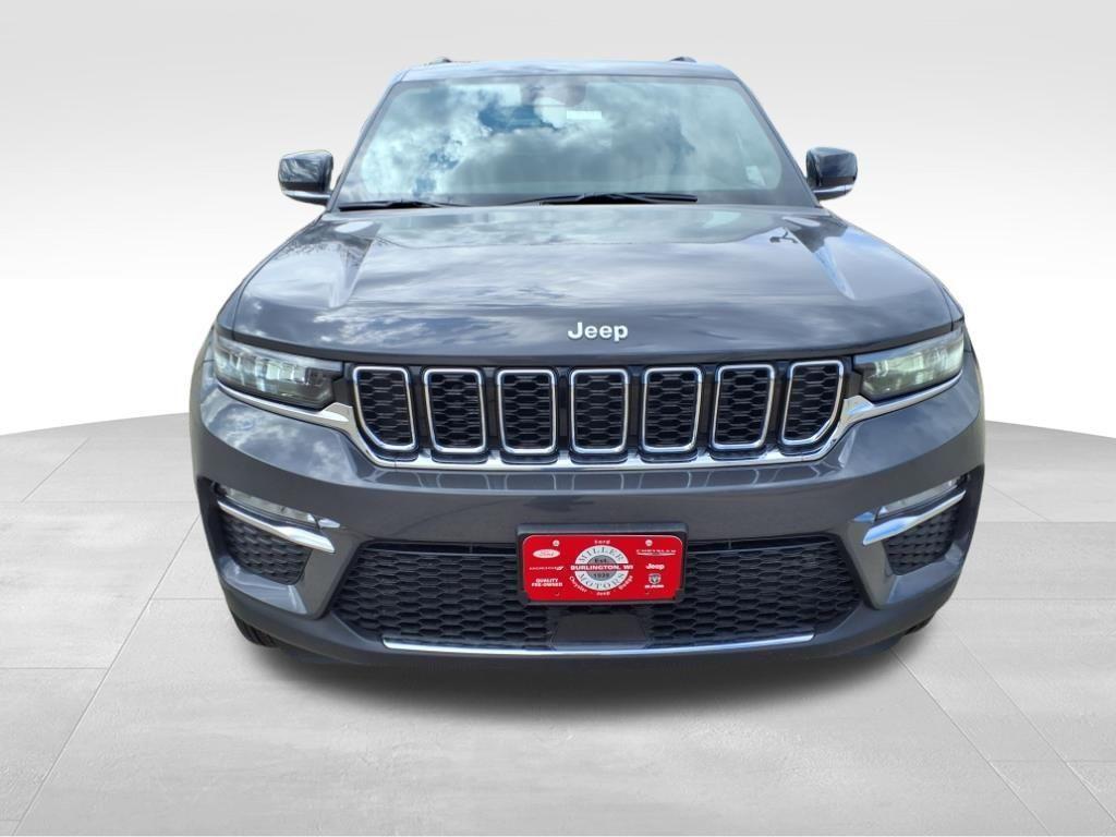 new 2025 Jeep Grand Cherokee car, priced at $49,701