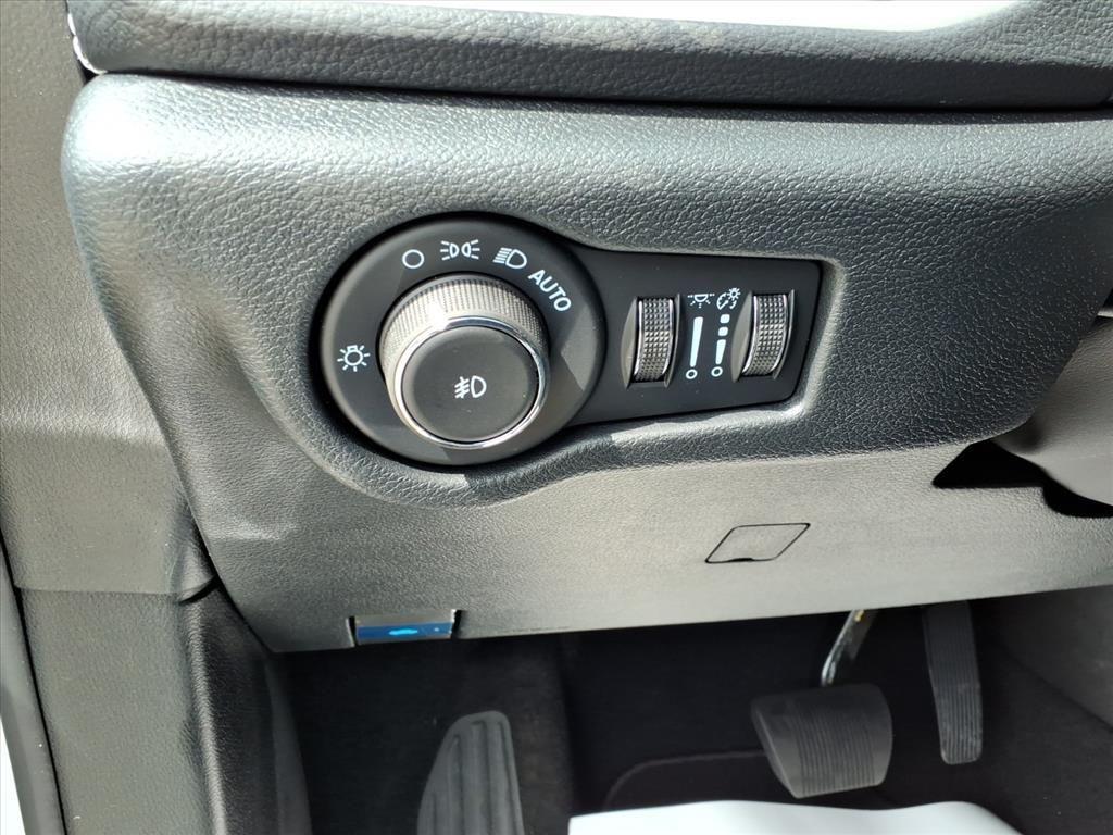 new 2026 Chrysler Pacifica car, priced at $41,339
