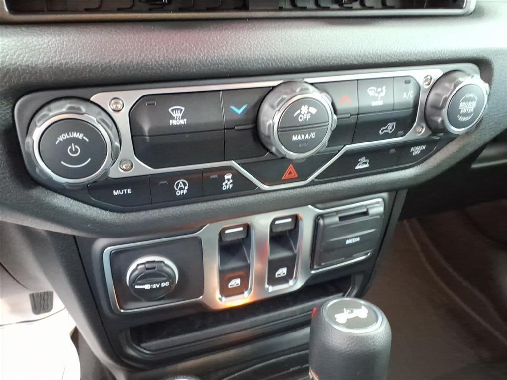 new 2026 Jeep Wrangler car, priced at $38,667