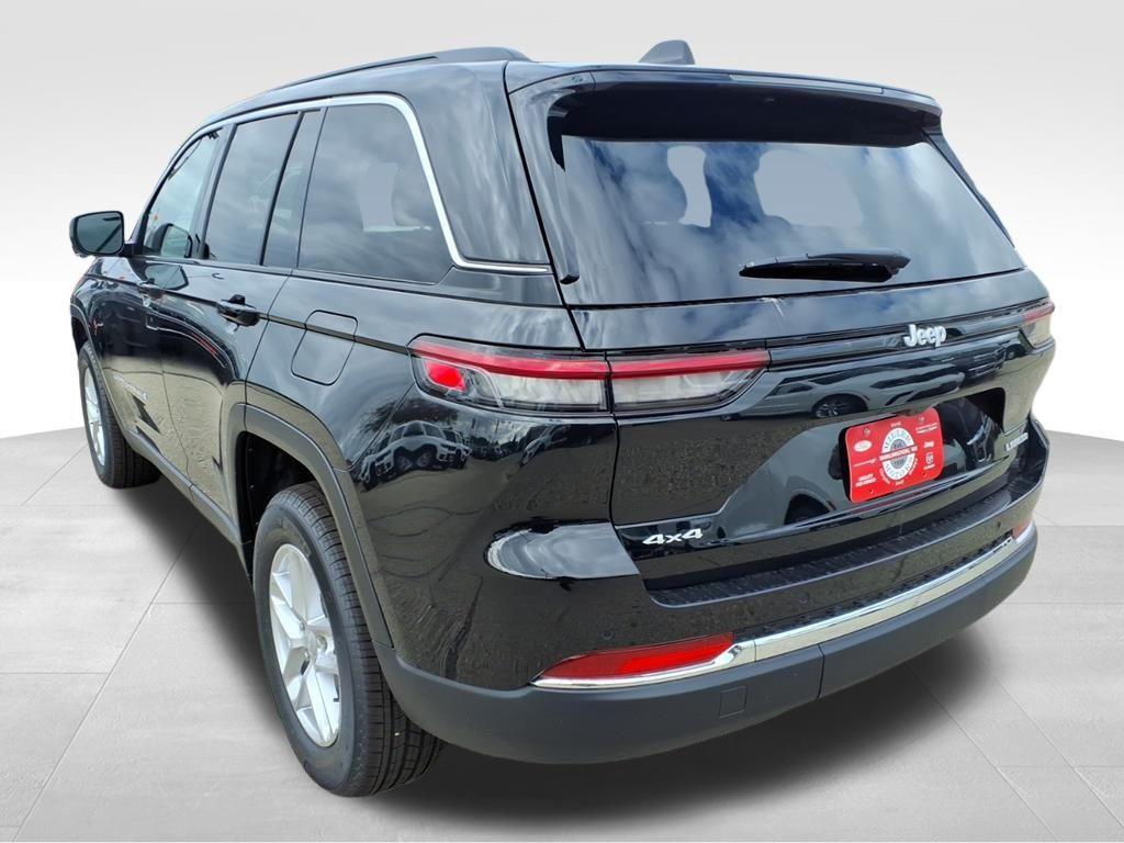 new 2025 Jeep Grand Cherokee car, priced at $39,255