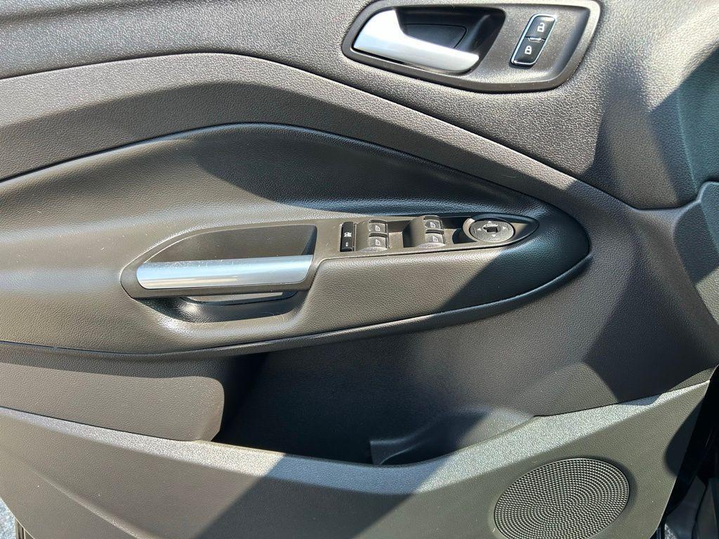used 2014 Ford Escape car, priced at $4,998
