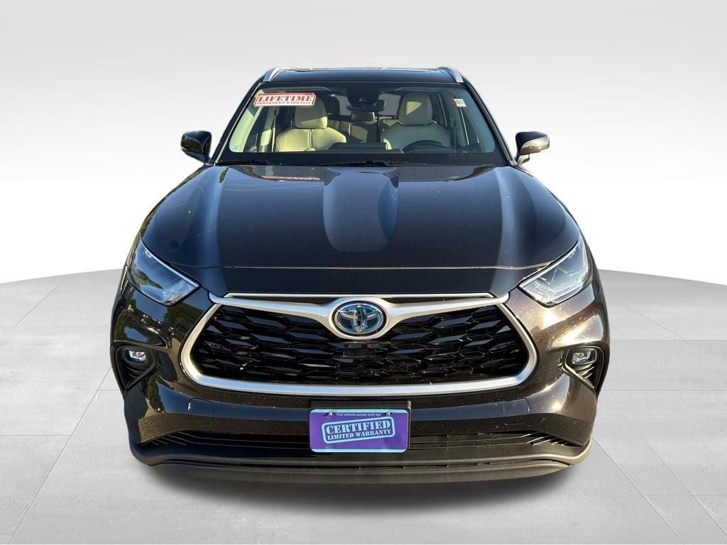 used 2022 Toyota Highlander Hybrid car, priced at $35,950